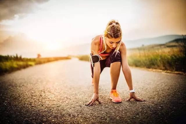 近視手術(shù)要多久才能恢復(fù)視力?恢復(fù)期間會不會影響正常生活? 近視手術(shù)要多久才能恢復(fù)視力?恢復(fù)期間會不會影響正常生活?