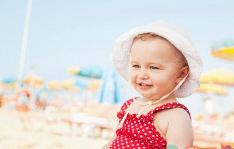 預防兒童近視,每天戶外活動1小時 預防兒童近視,每天戶外活動1小時