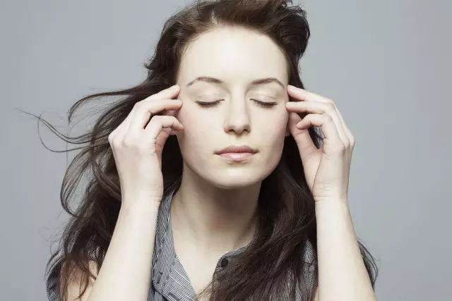 戴眼鏡會(huì)不會(huì)反而加深近視？遠(yuǎn)離近視注意四大細(xì)節(jié)!