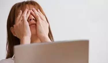 常看電腦眼睛酸痛，四個妙招解決