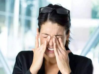 眼睛干澀、疲勞,記得多吃這些食物!