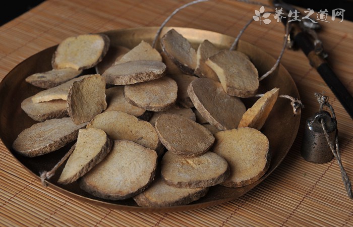 紅千層的藥用價值_紅千層的副作用-易網<a href=http://www.jsjjzhkt.cn/ target=_blank class=infotextkey>健康養生</a>網 紅千層的藥用價值_紅千層的副作用