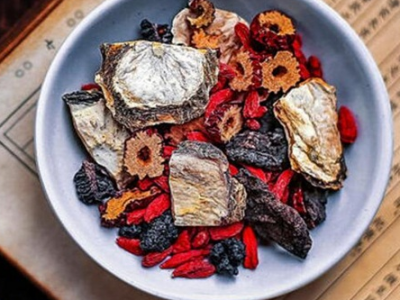 黃精和什么泡酒最好是 黃精泡酒配方