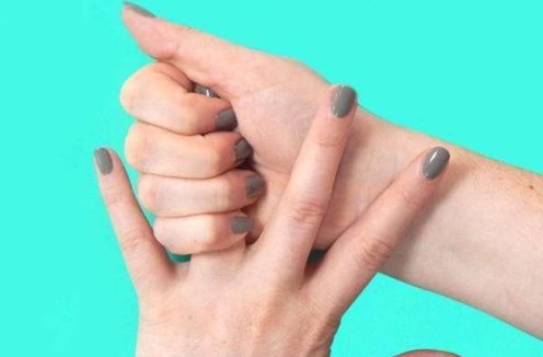 五根手指頭對(duì)應(yīng)五個(gè)臟腑!揉一揉指尖能提升免疫力-易網(wǎng)<a href=http://www.jsjjzhkt.cn/ target=_blank class=infotextkey>健康養(yǎng)生</a>網(wǎng) 五根手指頭對(duì)應(yīng)五個(gè)臟腑!揉一揉指尖能提升免疫力