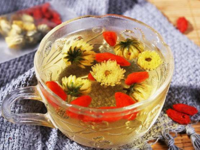 黑枸杞如何泡酒 黑枸杞泡酒的功效與作用