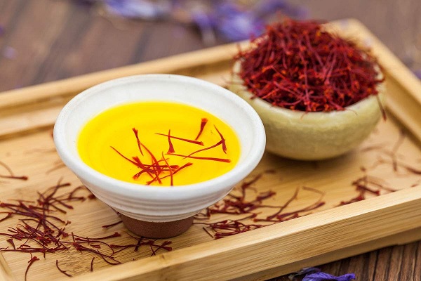 藏紅花真假辨別 藏紅花的圖片-易網(wǎng)健康<a href=http://www.jsjjzhkt.cn/jkys/ target=_blank class=infotextkey>養(yǎng)生</a>網(wǎng) 藏紅花真假辨別 藏紅花的圖片