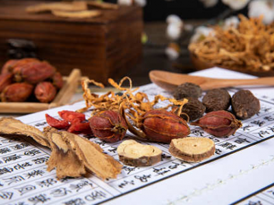 吃什么補氣血 能養肝補腎的養生粥