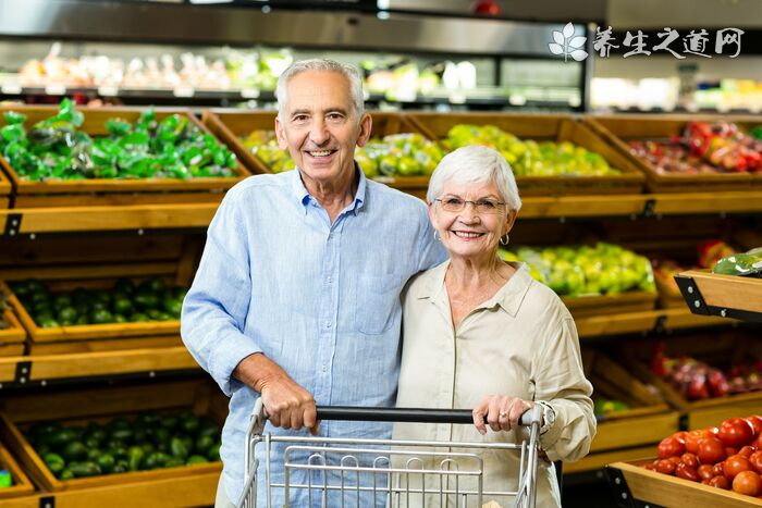 中年須發早白的病因-易網<a href=http://www.jsjjzhkt.cn/ target=_blank class=infotextkey>健康養生</a>網 中年須發早白的病因