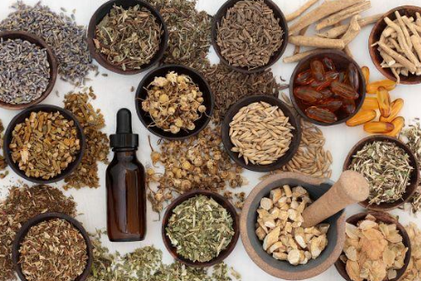 煎中藥的禁忌致命-易網<a href=http://www.jsjjzhkt.cn/ target=_blank class=infotextkey>健康養生</a>網 煎中藥的禁忌致命