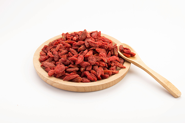 白參泡水喝的功效？白參枸杞泡水喝的功效