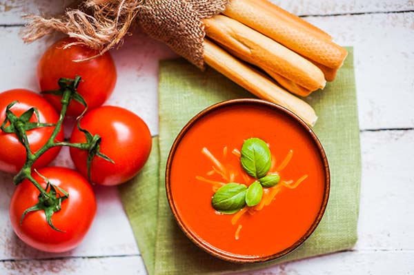 方便面怎么吃危害最小?3種方便面的健康吃法-易網健康<a href=http://www.jsjjzhkt.cn/jkys/ target=_blank class=infotextkey>養生</a>網 方便面怎么吃危害最小?3種方便面的健康吃法