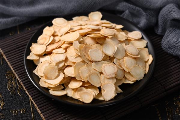 白參和西洋參的區別？白參和紅參的區別