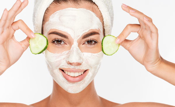黃瓜能天天敷臉嗎 黃瓜敷臉有什么功效-易網健康<a href=http://www.jsjjzhkt.cn/jkys/ target=_blank class=infotextkey>養生</a>網 黃瓜能天天敷臉嗎 黃瓜敷臉有什么功效