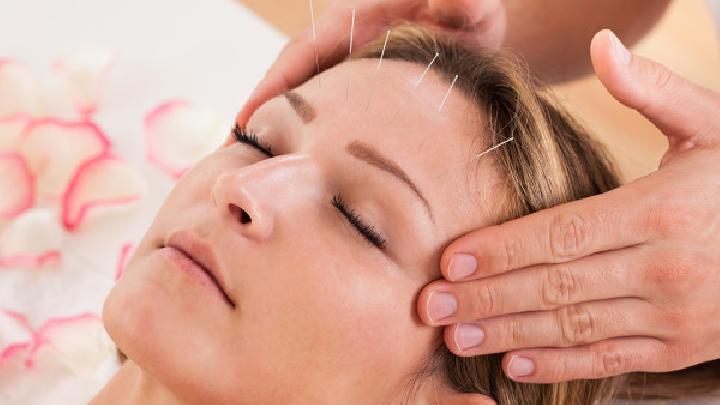 中醫教你用按摩打敗夏日痢疾 2個治療痢疾的推拿按摩方法介紹-易網<a href=http://www.jsjjzhkt.cn/ target=_blank class=infotextkey>健康養生</a>網 中醫教你用按摩打敗夏日痢疾 2個治療痢疾的推拿按摩方法介紹