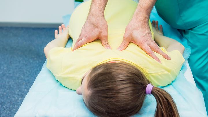 中醫(yī)按摩經(jīng)絡(luò)養(yǎng)生要點(diǎn)要記牢 6個(gè)按摩方法幫你調(diào)節(jié)五臟六腑-易網(wǎng)健康養(yǎng)生網(wǎng) 中醫(yī)按摩經(jīng)絡(luò)養(yǎng)生要點(diǎn)要記牢 6個(gè)按摩方法幫你調(diào)節(jié)五臟六腑