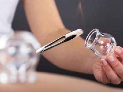 如何通過按摩來提升睡眠質量 中醫推拿助眠法不再依賴安眠藥