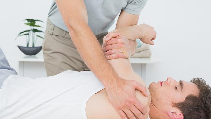 男性朋友出現(xiàn)陽痿該如何治療 專家認(rèn)為治療陽痿妻子應(yīng)做到三點(diǎn)-易網(wǎng)健康養(yǎng)生網(wǎng) 男性朋友出現(xiàn)陽痿該如何治療 專家認(rèn)為治療陽痿妻子應(yīng)做到三點(diǎn)