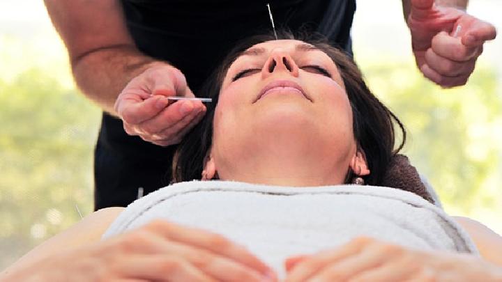 青少年近視有哪些類型 中醫針灸治針眼的三個方法-易網健康養生網 青少年近視有哪些類型 中醫針灸治針眼的三個方法