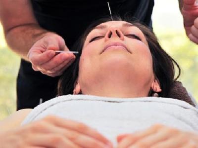 女性月經不調試試按摩療法 中醫針灸也可治療女性月經不調