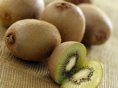 獼猴桃學名：獼猴桃，英文：Kiwi