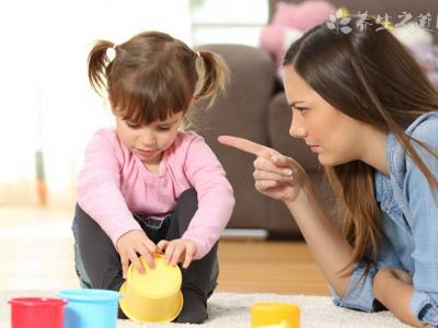 孩子打鬧引發(fā)多名家長(zhǎng)斗毆 家長(zhǎng)教育的嚴(yán)重缺失