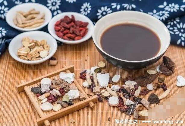 黃芪15g桂枝15g白芍15g姜6克紅棗4枚(黃芪桂枝五物湯的功效)-易網<a href=http://www.jsjjzhkt.cn/ target=_blank class=infotextkey>健康養生</a>網 黃芪15g桂枝15g白芍15g姜6克紅棗4枚(黃芪桂枝五物湯的功效)